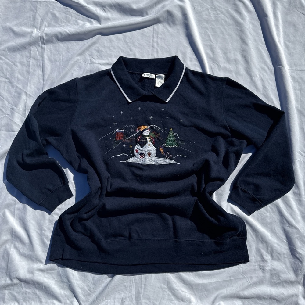 Studio Dark Blue sweater with White Trim